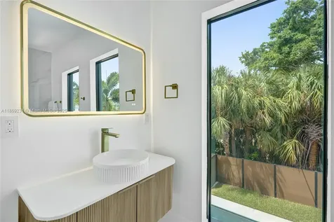 1825 NE 26th Avenue Fort Lauderdale FL 33305