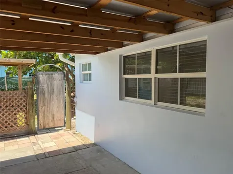 121 Linda Lane Palm Beach Shores FL 33404