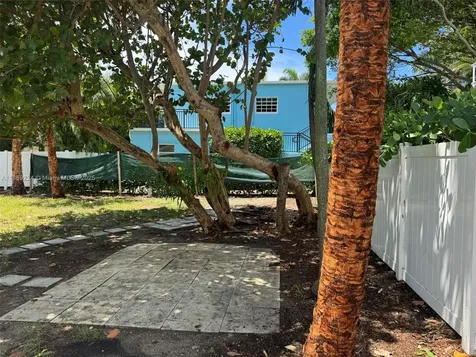 121 Linda Lane Palm Beach Shores FL 33404