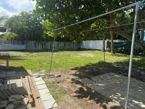 121 Linda Lane Palm Beach Shores FL 33404