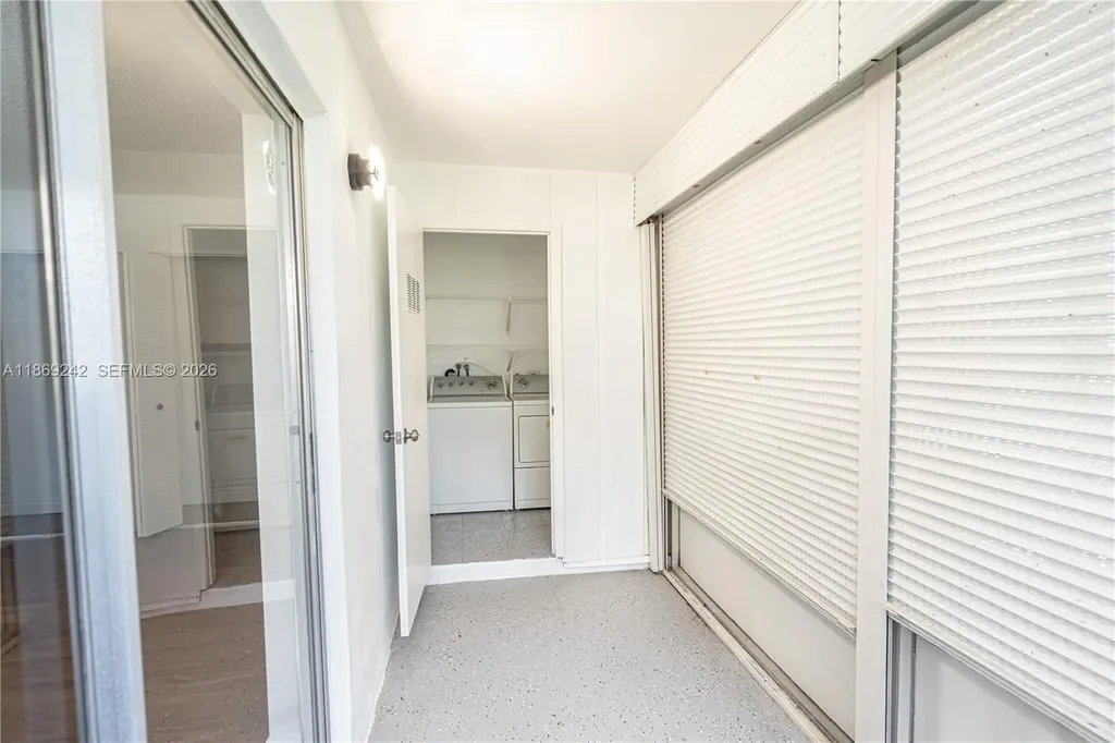 402 Capri I Delray Beach FL 33484