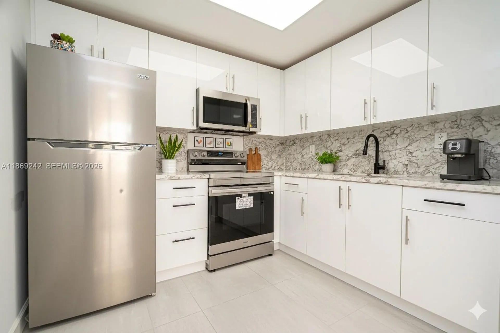 402 Capri I Delray Beach FL 33484