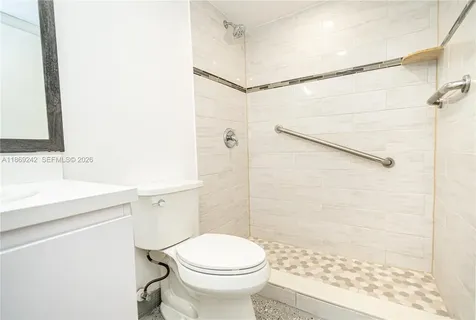 402 Capri I Delray Beach FL 33484