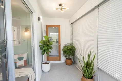402 Capri I Delray Beach FL 33484