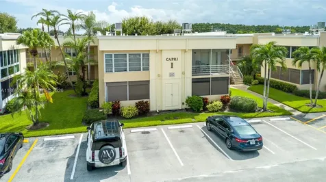 402 Capri I Delray Beach FL 33484