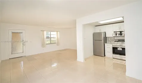 402 Capri I Delray Beach FL 33484