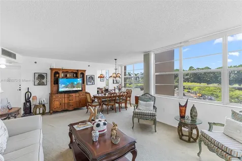 1000 Saint Charles Place Pembroke Pines FL 33026