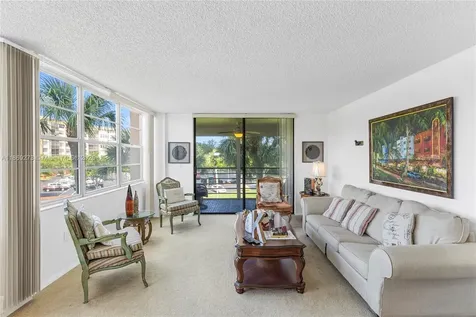 1000 Saint Charles Place Pembroke Pines FL 33026