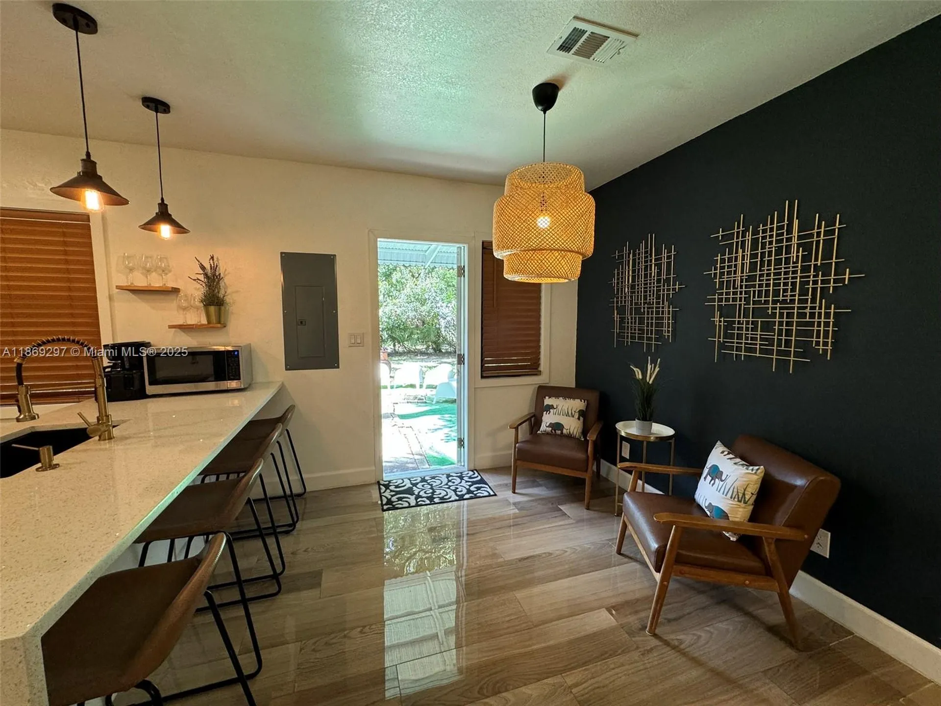 207 SW 11th Street Fort Lauderdale FL 33315