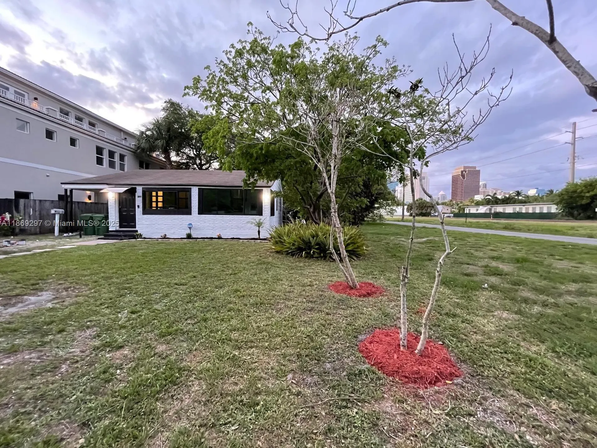207 SW 11th Street Fort Lauderdale FL 33315