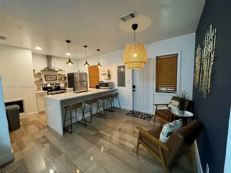 207 SW 11th Street Fort Lauderdale FL 33315