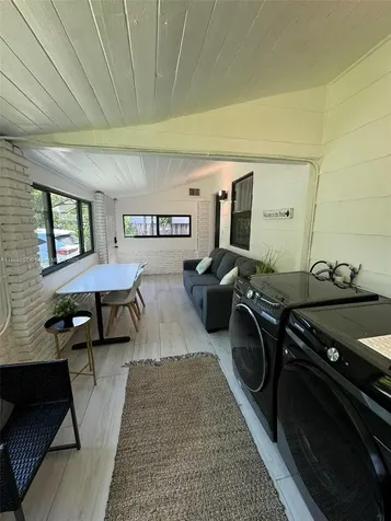 207 SW 11th Street Fort Lauderdale FL 33315