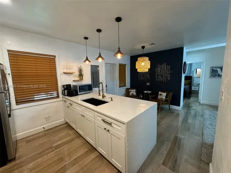 207 SW 11th Street Fort Lauderdale FL 33315