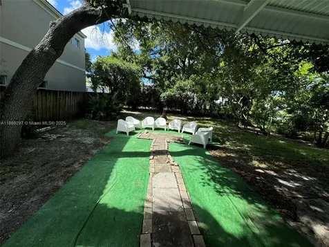 207 SW 11th Street Fort Lauderdale FL 33315