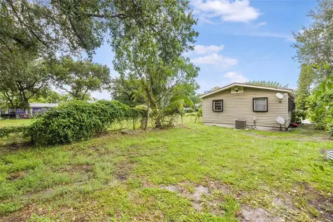 4510 NW 33rd Avenue Miami FL 33142
