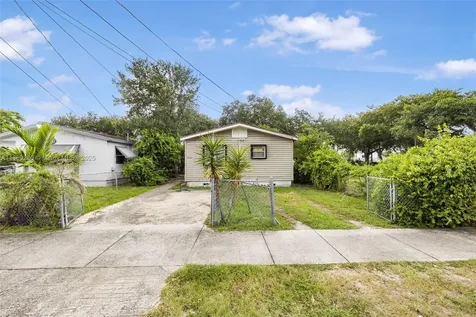 4510 NW 33rd Avenue Miami FL 33142