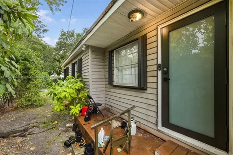 4510 NW 33rd Avenue Miami FL 33142