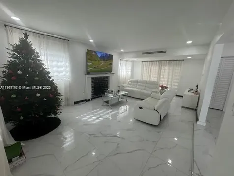 17790 SW 110th Court Miami FL 33157