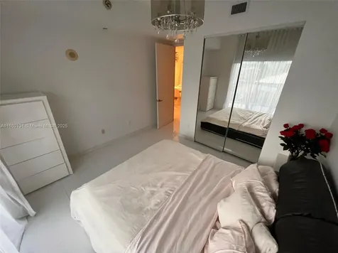 15811 Collins Avenue Sunny Isles Beach FL 33160
