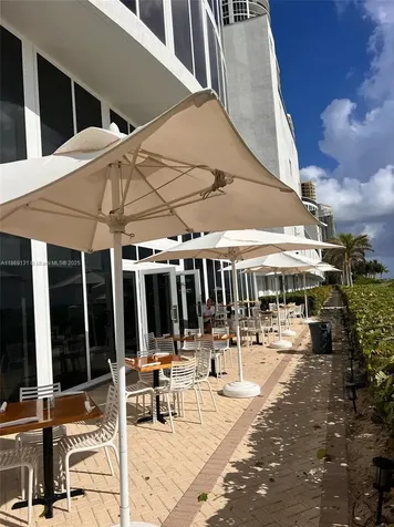 15811 Collins Avenue Sunny Isles Beach FL 33160