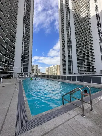 15811 Collins Avenue Sunny Isles Beach FL 33160