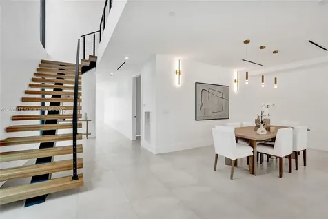 1825 NE 26th Avenue Fort Lauderdale FL 33305