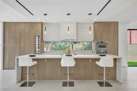 1825 NE 26th Avenue Fort Lauderdale FL 33305