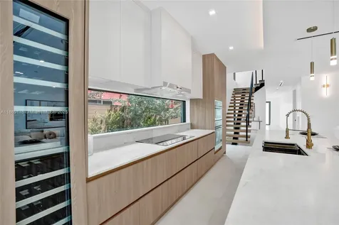 1825 NE 26th Avenue Fort Lauderdale FL 33305