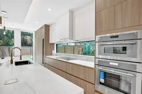 1825 NE 26th Avenue Fort Lauderdale FL 33305