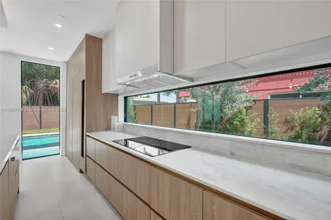 1825 NE 26th Avenue Fort Lauderdale FL 33305