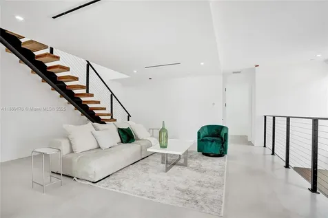 1825 NE 26th Avenue Fort Lauderdale FL 33305