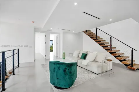 1825 NE 26th Avenue Fort Lauderdale FL 33305