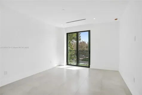 1825 NE 26th Avenue Fort Lauderdale FL 33305