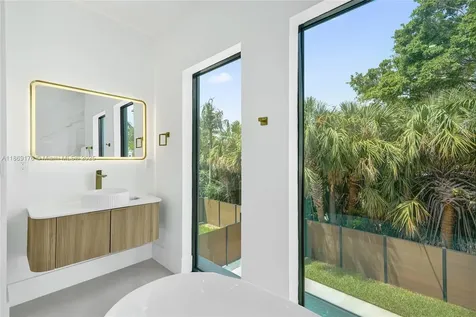 1825 NE 26th Avenue Fort Lauderdale FL 33305