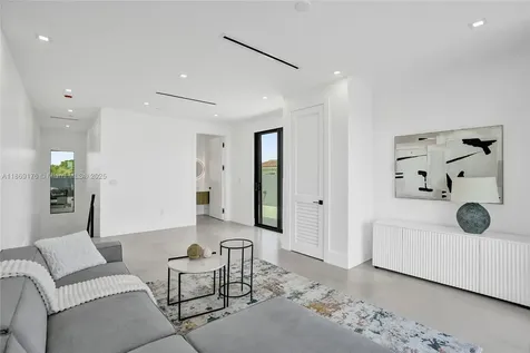 1825 NE 26th Avenue Fort Lauderdale FL 33305