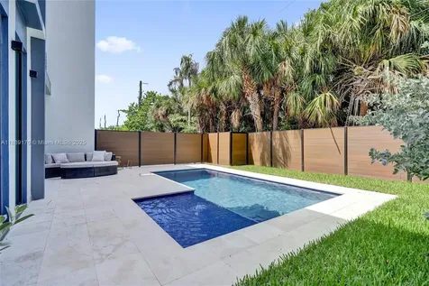 1825 NE 26th Avenue Fort Lauderdale FL 33305