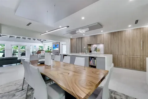 4144 Pinta Court Coral Gables FL 33146