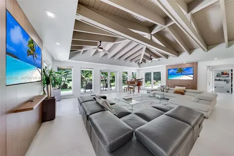 4144 Pinta Court Coral Gables FL 33146