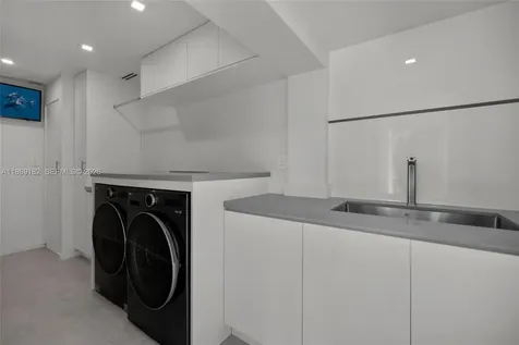 4144 Pinta Court Coral Gables FL 33146