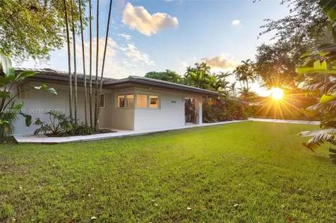 4144 Pinta Court Coral Gables FL 33146