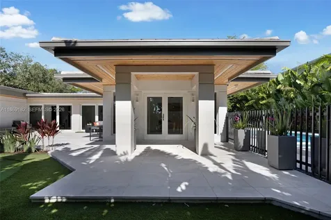4144 Pinta Court Coral Gables FL 33146