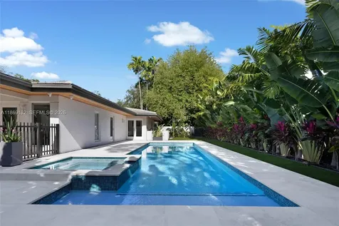 4144 Pinta Court Coral Gables FL 33146