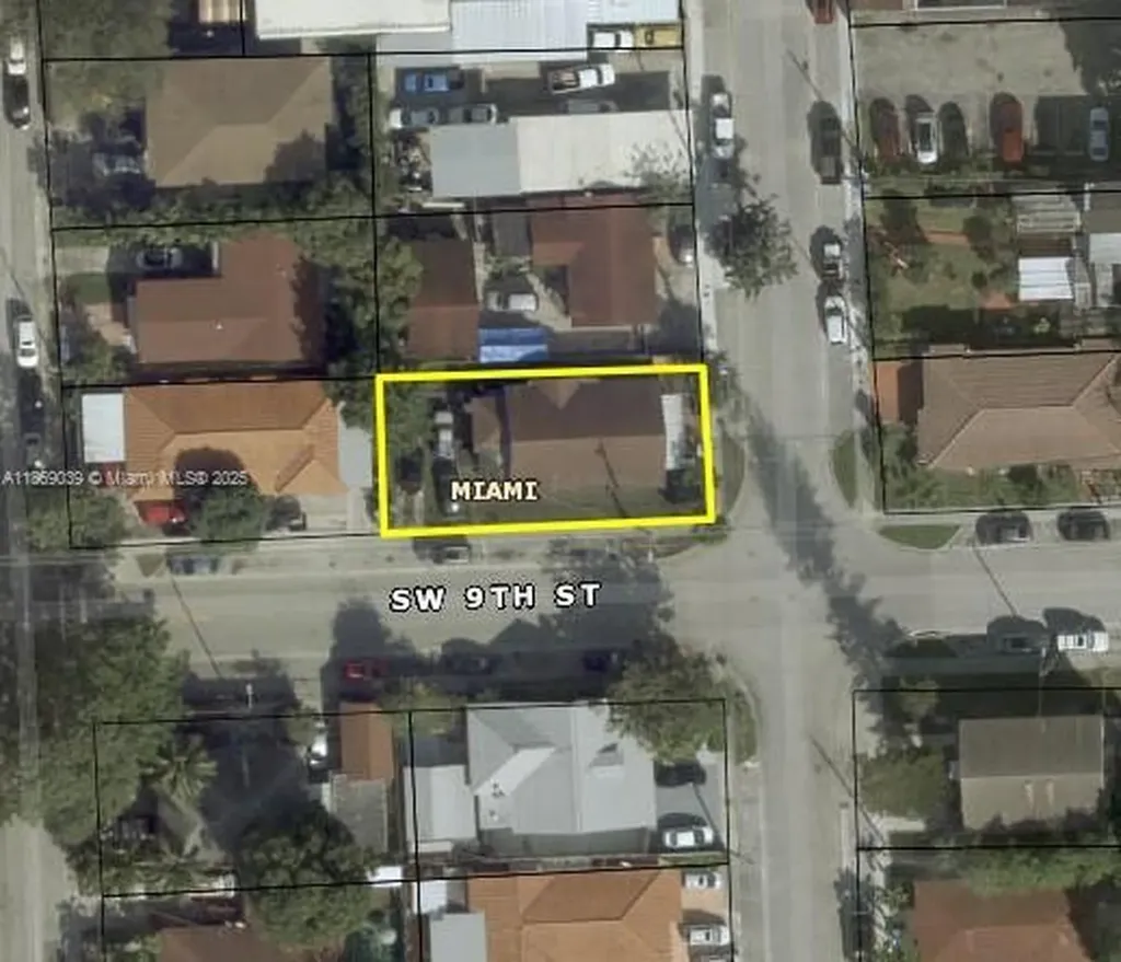 844 SW 8th Court Miami FL 33130