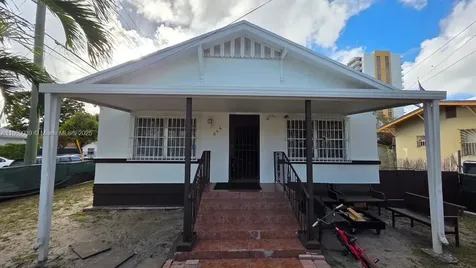 844 SW 8th Court Miami FL 33130