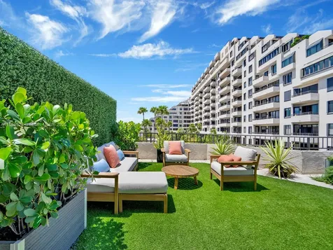 201 Crandon Boulevard Key Biscayne FL 33149