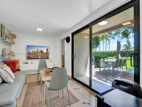 201 Crandon Boulevard Key Biscayne FL 33149
