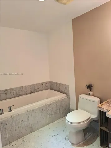 253 NE 2nd Street Miami FL 33132