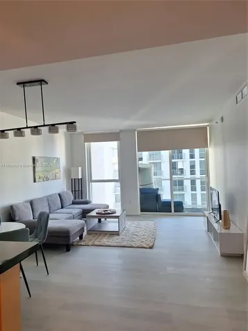 253 NE 2nd Street Miami FL 33132