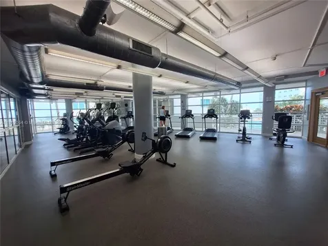 253 NE 2nd Street Miami FL 33132