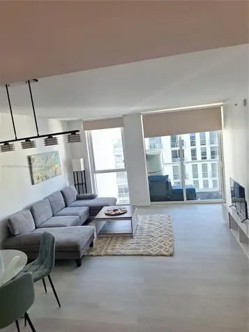 253 NE 2nd Street Miami FL 33132